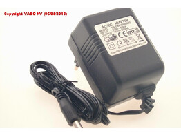 BATTERYCharger 220V  TL1074  PB12V OUTPUT 15V-500mA  - o 